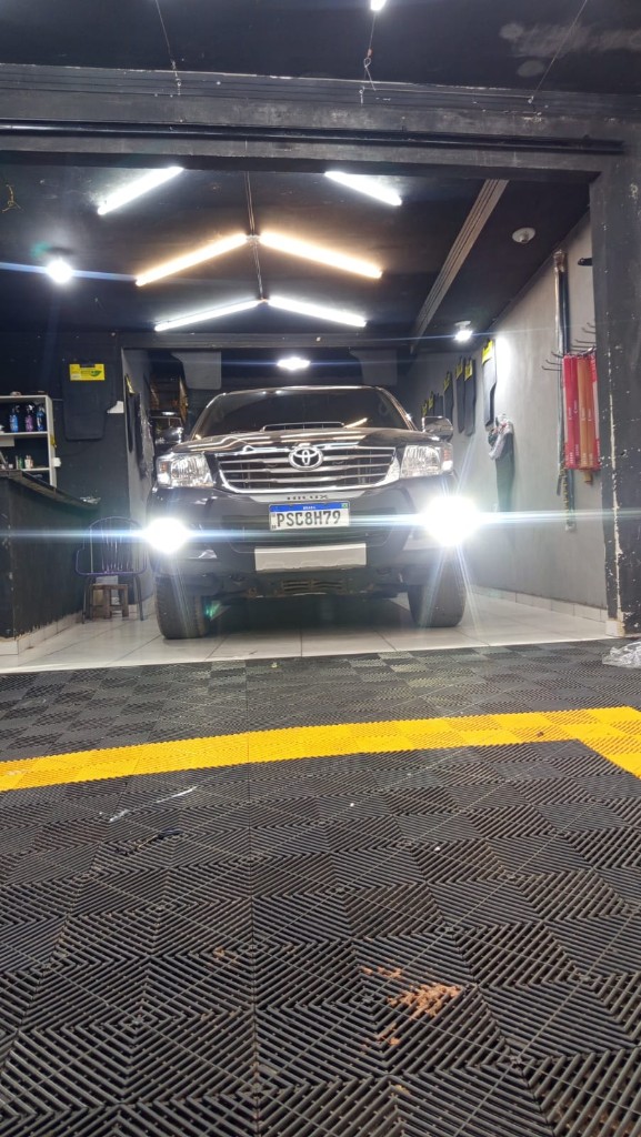 Hilux na oficina